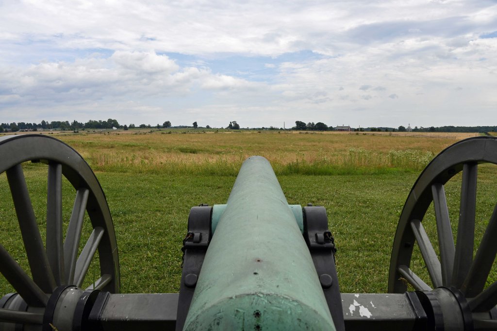 The cannon faces the Copse of Tress on Cemetery Ridge. The Angle is to the left of the barrel.